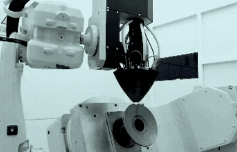 Meltio Robot Cell: Công nghệ in kim loại 3D sử dụng cánh tay công nghiệp an toàn
