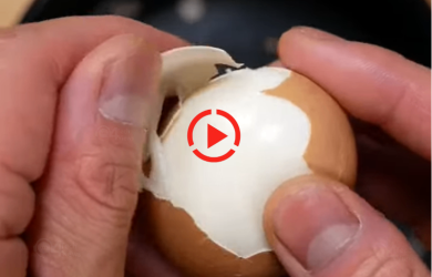 Cách luộc trứng sao cho bóc vỏ nhanh và dễ dàng